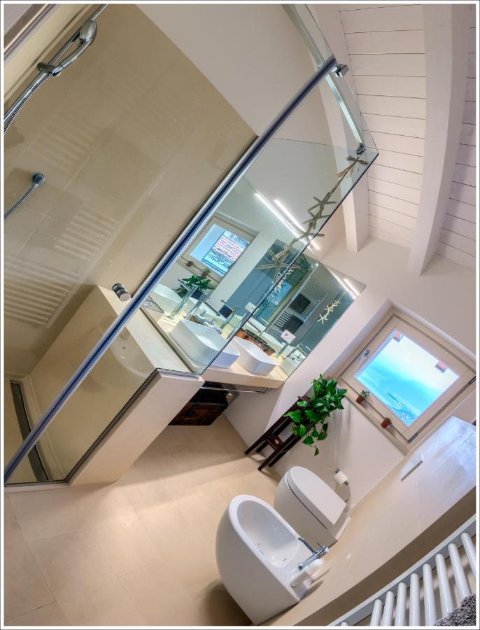 Villa Aquarius - Larihome A08 Vercana エクステリア 写真